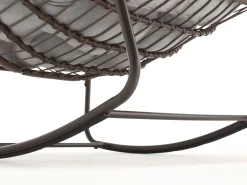 Cocon - Mecedora de ratán - Estructura de acero con cojín suave - Para uso en interiores y exteriores