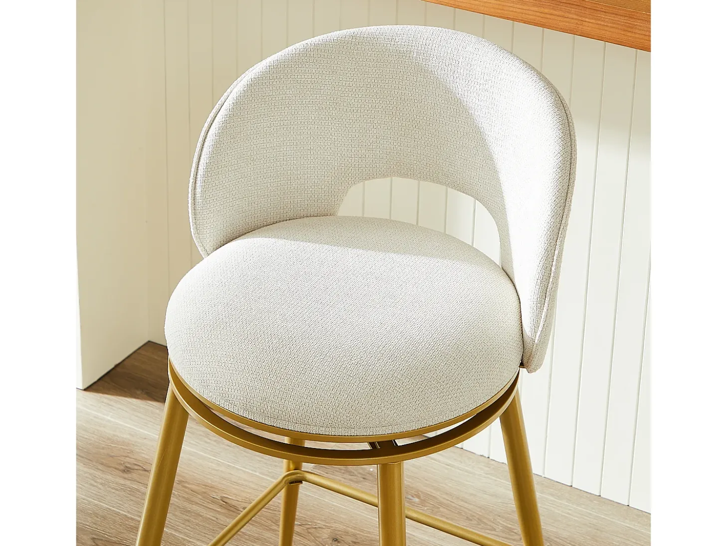 Juego de 2 taburetes de bar giratorios en tejido de chenilla beige - Estructura de metal dorado