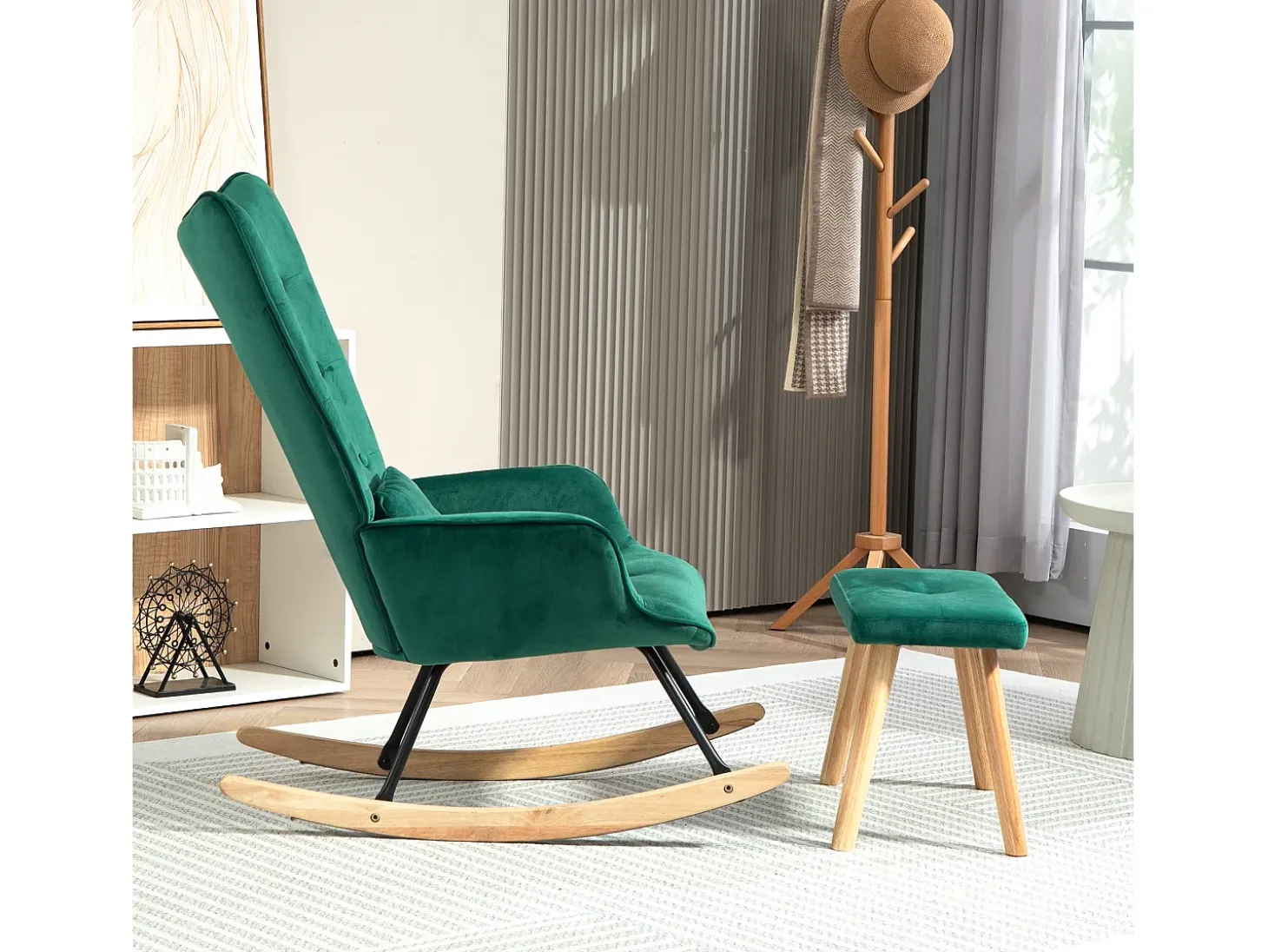 Mecedora con reposapiés, tela de terciopelo, patas de madera, verde (66x96x101 cm)