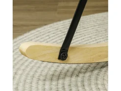 Mecedora de terciopelo beige con reposabrazos, base de madera, estructura negra
