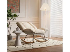 Mecedora ergonómica con cojín beige y estructura gris, diseño moderno en tela/piel sintética.