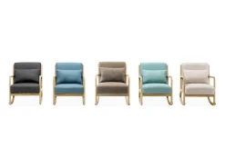 Mecedora estilo escandinavo de madera y tela beige