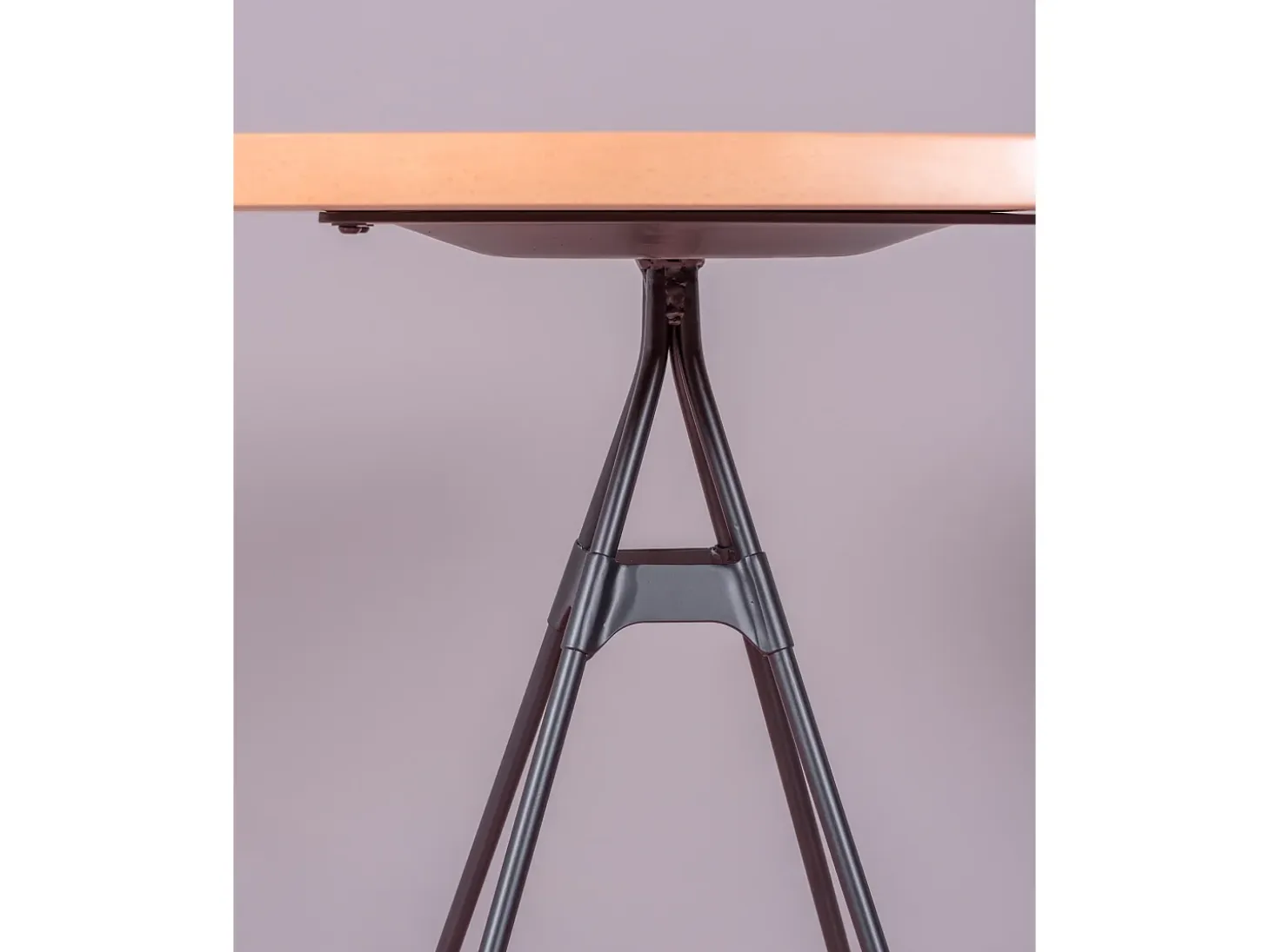 Mesa alta industrial en madera de haya y acero lacado (60x60cm) - Amadeus - Haya natural