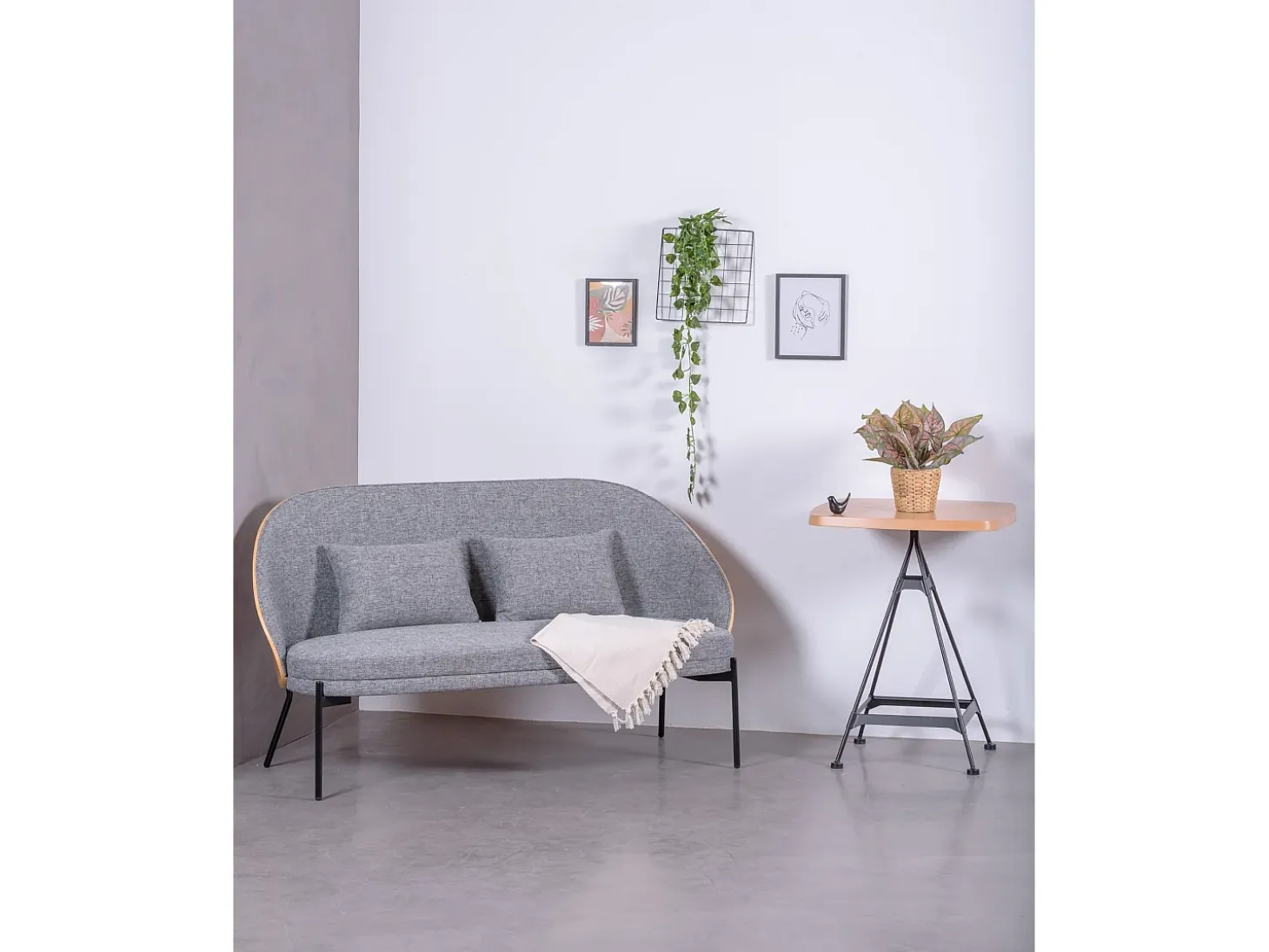 Mesa alta industrial en madera de haya y acero lacado (60x60cm) - Amadeus - Haya natural