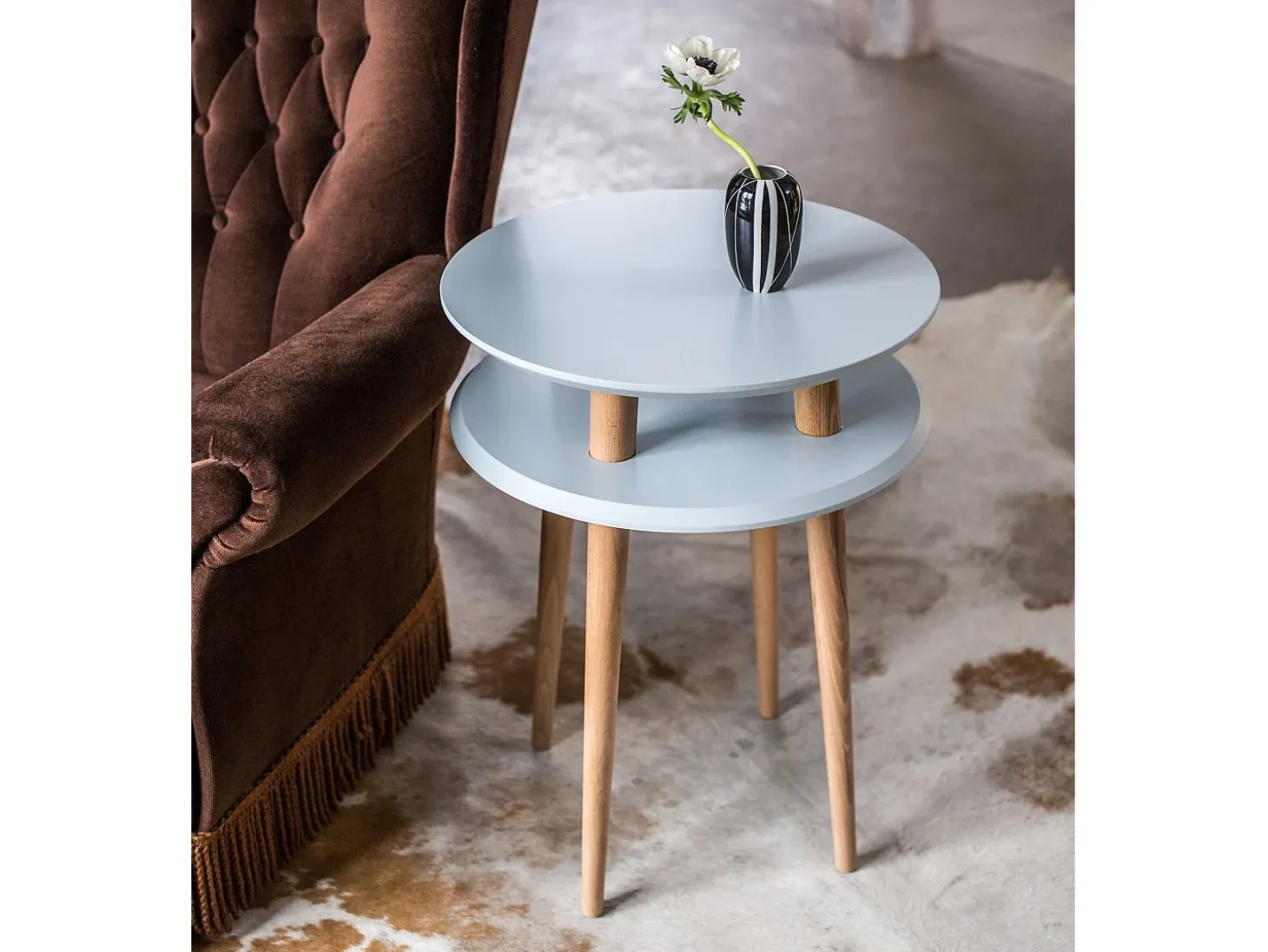 Mesa auxiliar de dos niveles diámetro 45 cm x altura 61 cm Ufo Marrón Beige