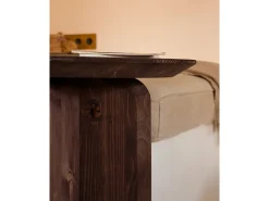 Mesa auxiliar de madera maciza en tono nogal de 50x45cm - BLOOM - DECOWOOD