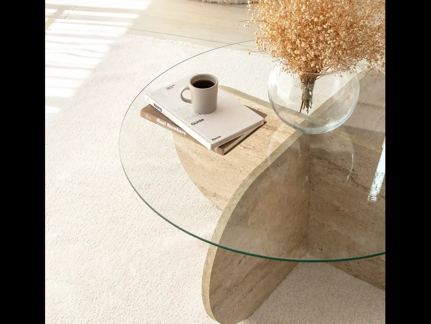 Mesa baja de madera efecto piedra y tablero de vidrio RIBE
