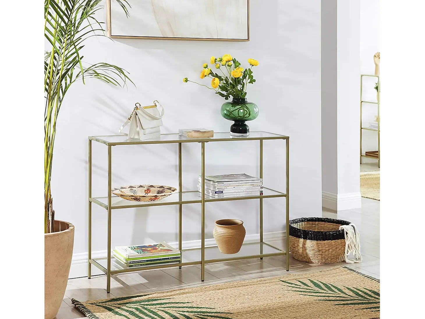 Mesa consola Valora LGT27G con estantes de cristal dorado