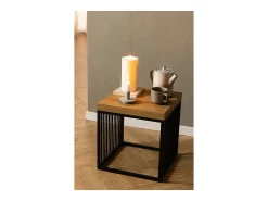 Mesa de centro auxiliar Strington color natural.