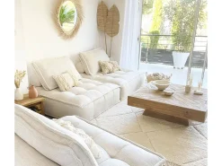 Mesa de centro cuadrada de madera reciclada con patrón de espiga y almacenamiento