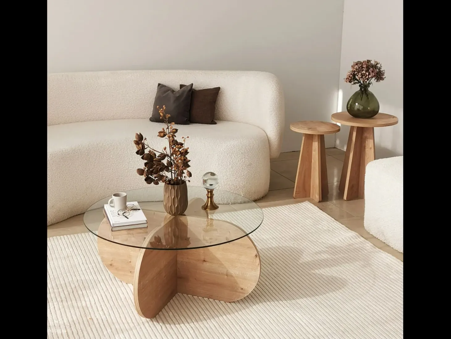 Mesa de centro de madera con tapa de cristal RIBE