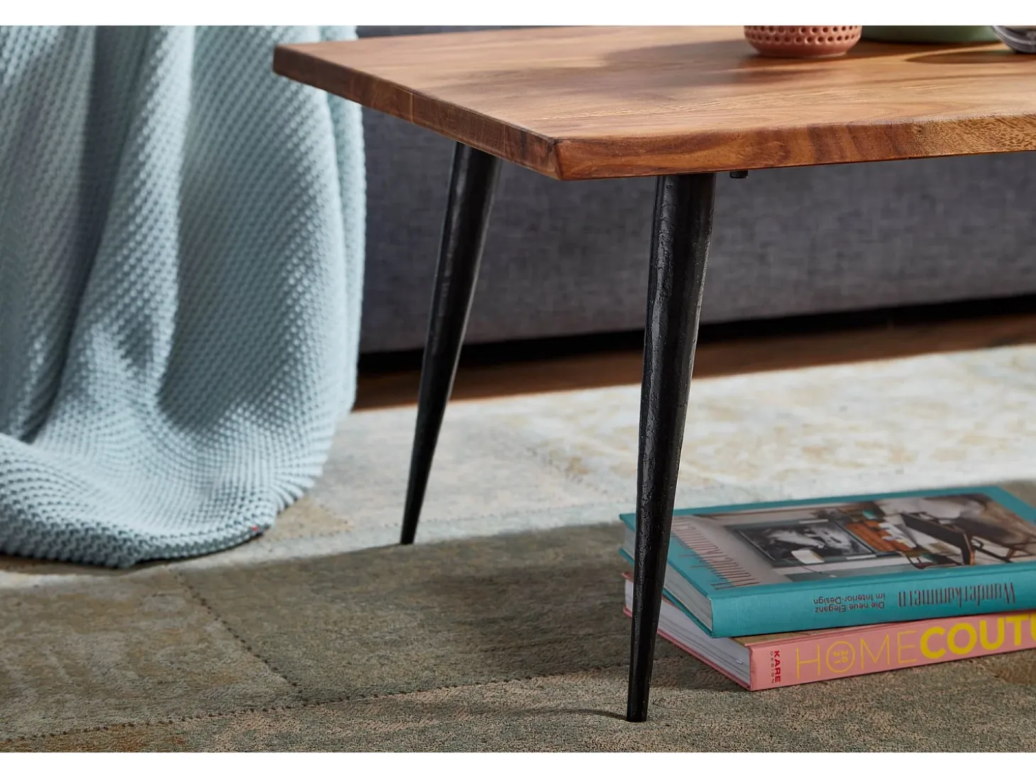 Mesa de Centro Moderna 110x60x40 cm Madera Maciza de Sheesham y Metal | Mesa Auxiliar para Salón Rectangular | Mesita Café con Borde de Árbol Grande para Sofá