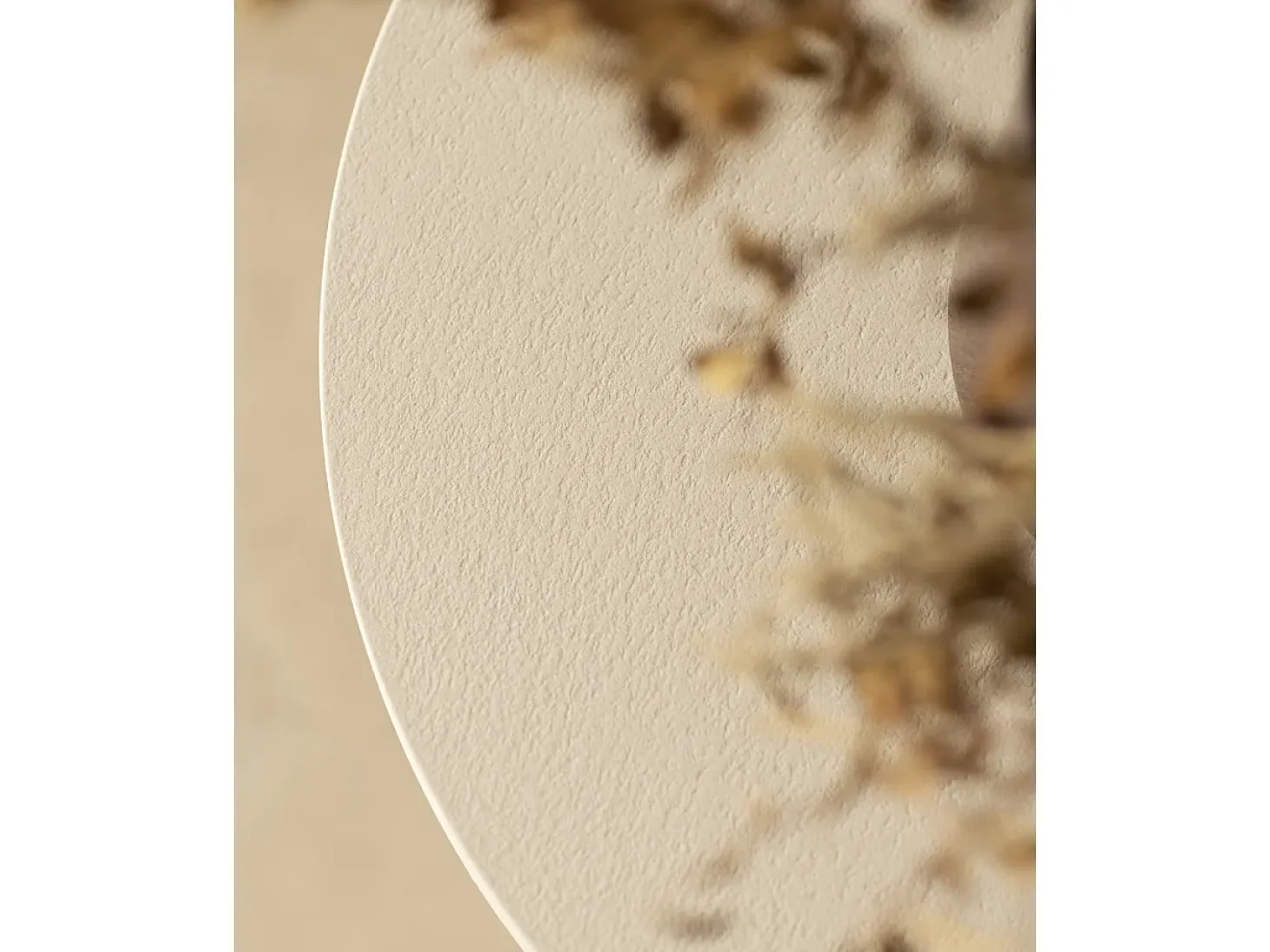 Mesa de centro redonda de microcemento en tono blanco roto DECOWOOD de Ø60x30cm - LUCÍA - DECOWOOD