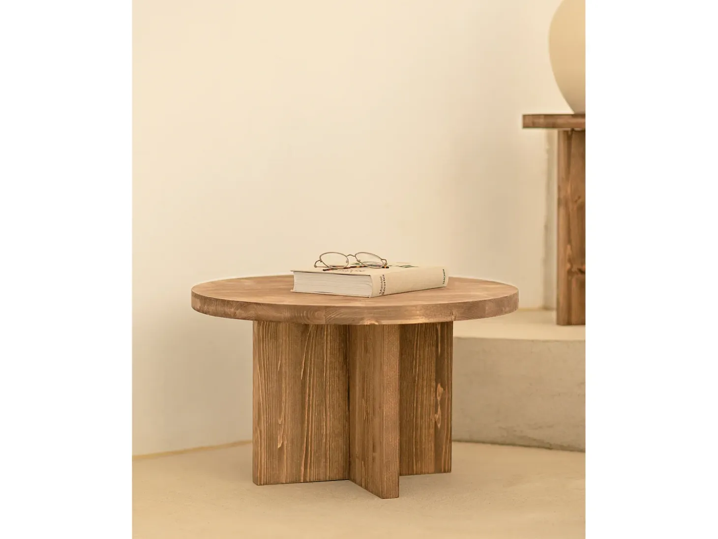 Mesa de centro redonda de madera de abeto Decowood color roble oscuro de Ø60cm - TOKYO - DECOWOOD