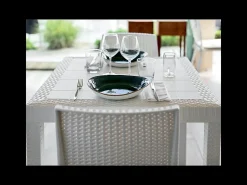 Mesa de jardín rectangular Houston 150 x 90 cm de plástico trenzado - Blanco
