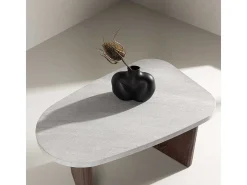Mesa esquinera Grönvik gris claro.