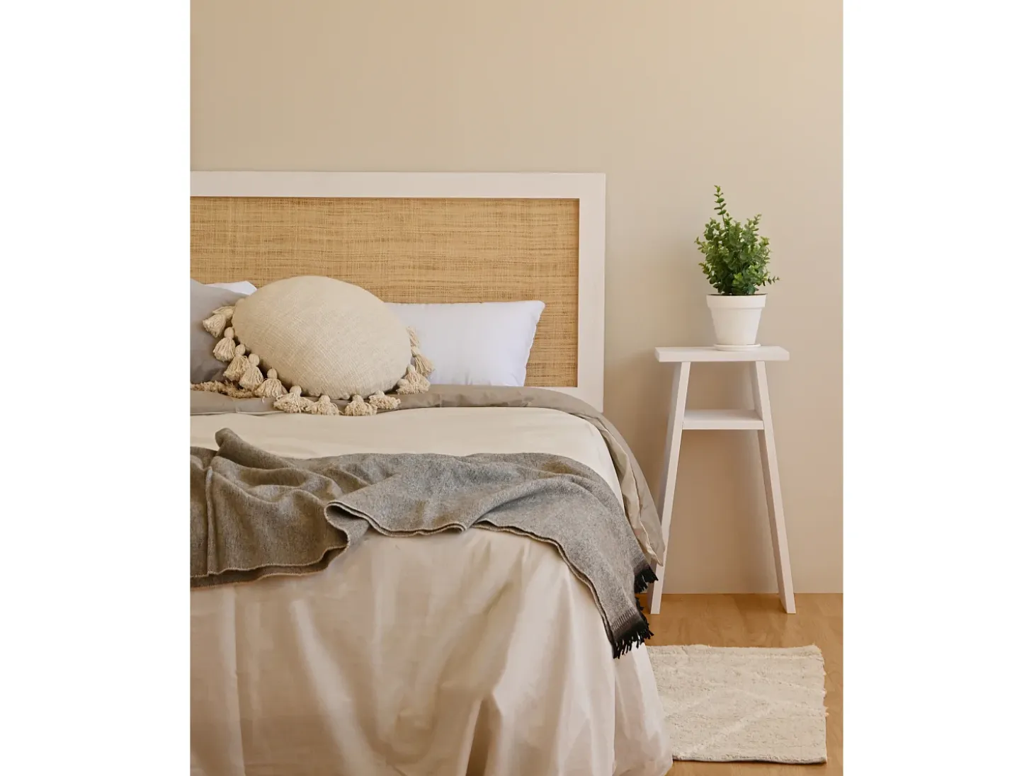 Mesita de noche de madera maciza en tono blanco 20x60cm - ARITZ - DECOWOOD