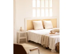 Mesita de noche o auxiliar madera maciza en tono blanco de 45x39cm - FRIDA - DECOWOOD