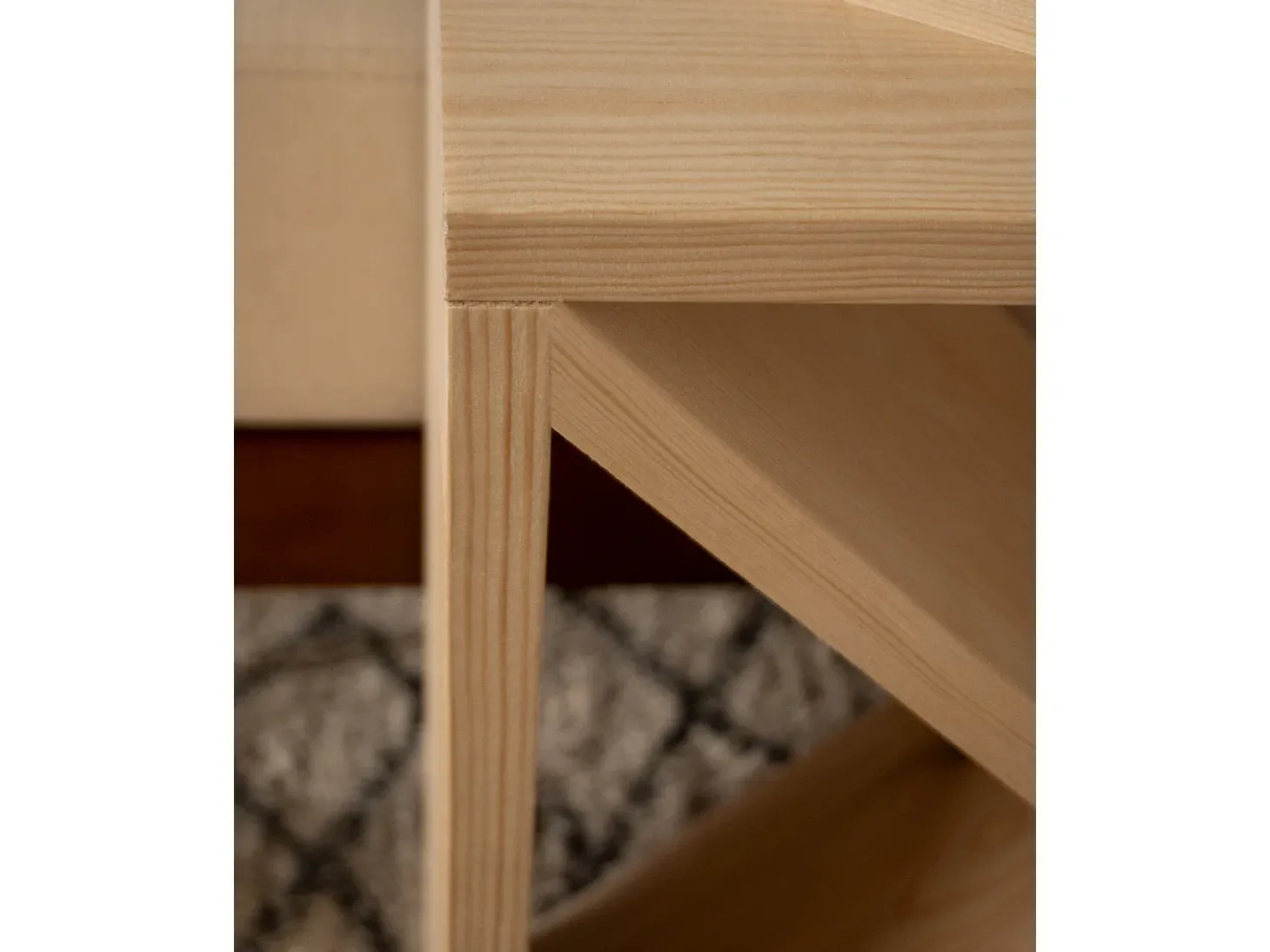 Mesita de noche o auxiliar de madera maciza en tono natural de 50x50cm - STOKE - DECOWOOD