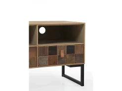 Mueble TV chapado con madera de fresno con frontis de madera reciclada