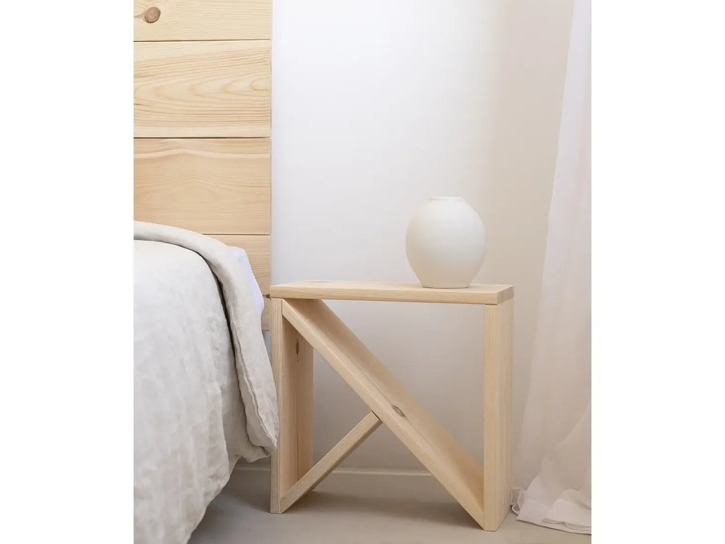 Pack 2 mesitas de madera maciza en tono natural de 50x50cm - STOKE - DECOWOOD