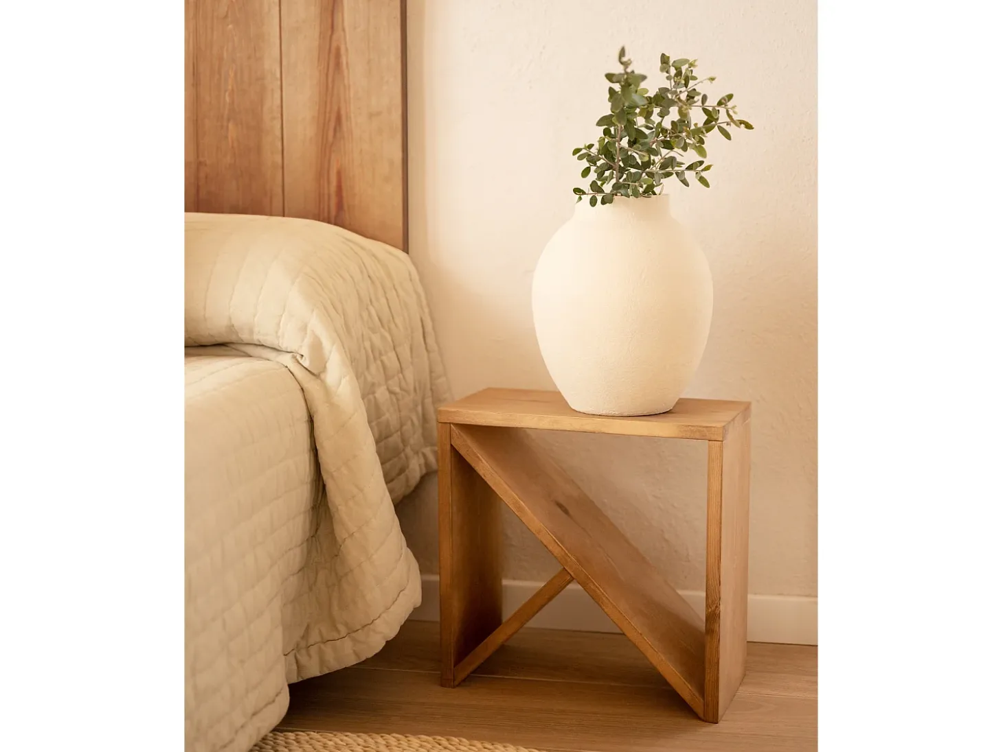 Pack 2 mesitas de madera maciza en tono roble oscuro de 40x40cm - STOKE - DECOWOOD
