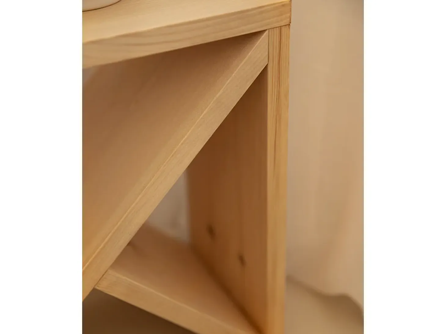 Pack 2 mesitas de madera maciza en tono roble medio de 40x40cm - STOKE - DECOWOOD