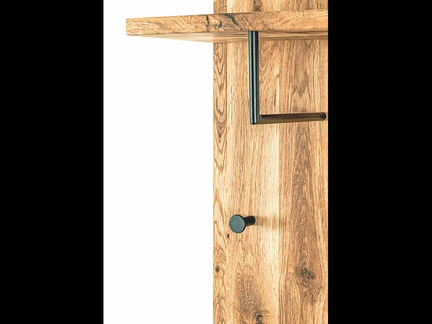 Perchero de pared de diseño industrial en roble y metal negro con 5 ganchos y estante Lorna