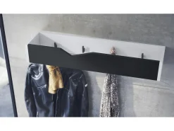 Perchero gancho de pared panel para colgar ropa Kolmio, cuerpo en blanco mate, frente en negro mate 83,5 x 12,5 x 21 cm