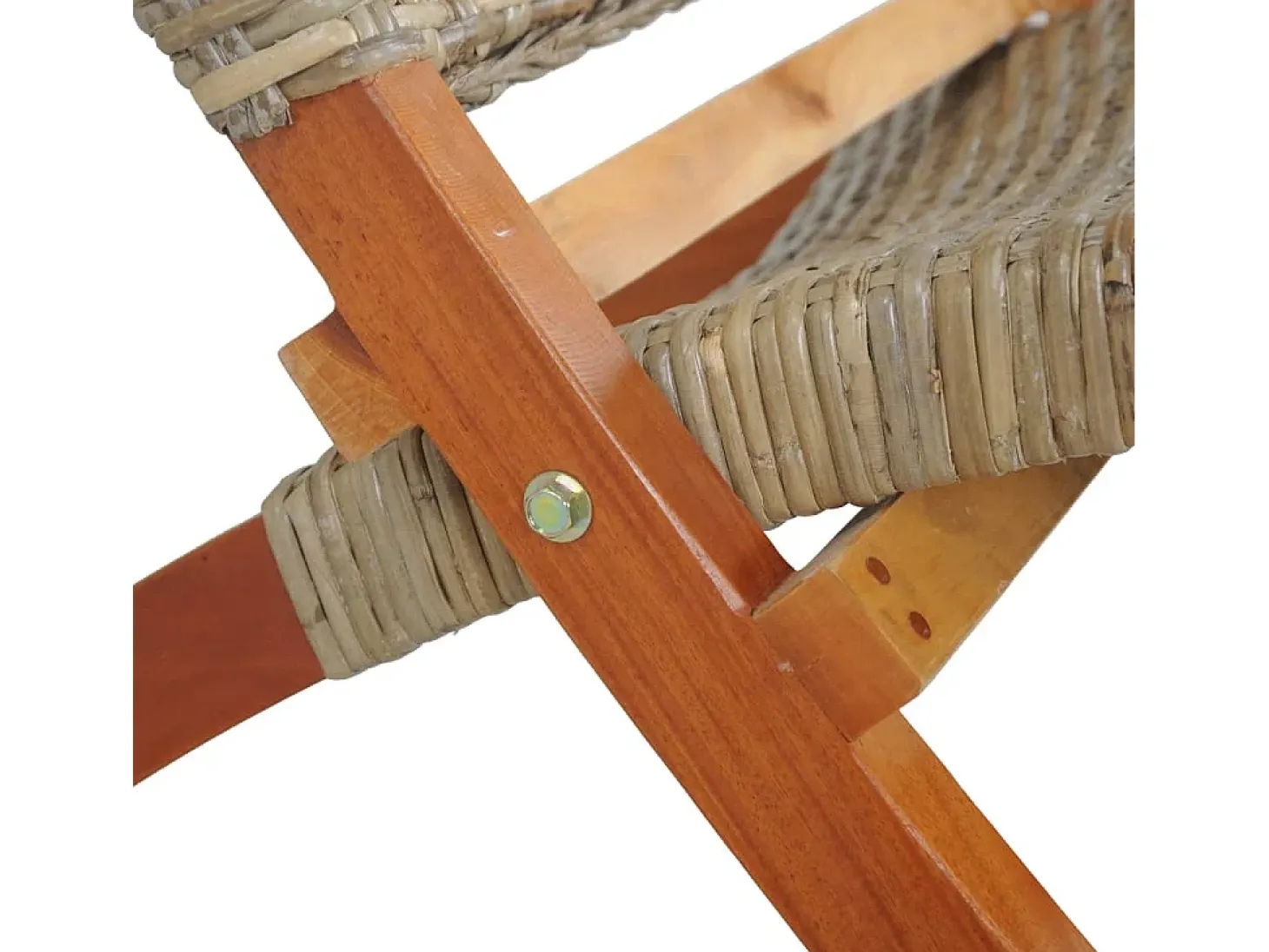 Silla de ratán kubu natural y madera maciza de caoba