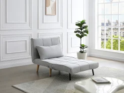 Sillón cama en tela gris claro y patas de madera CHILA