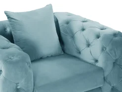 Sillón chéster de terciopelo azul claro y patas de metal EDWINA