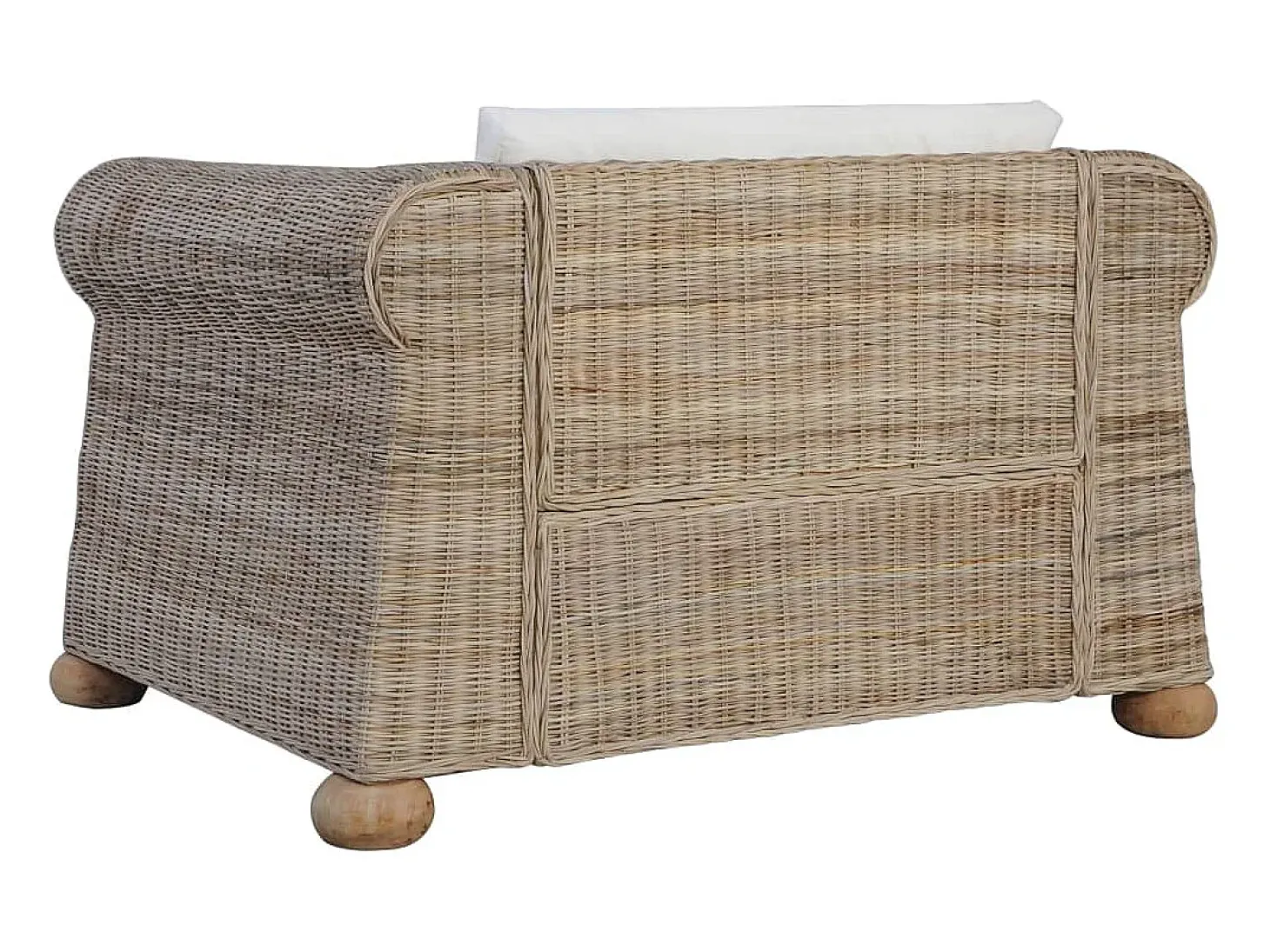 Sillón con cojines ratán natural