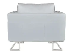 Sillón con patas cromadas y cuero artificial blanco