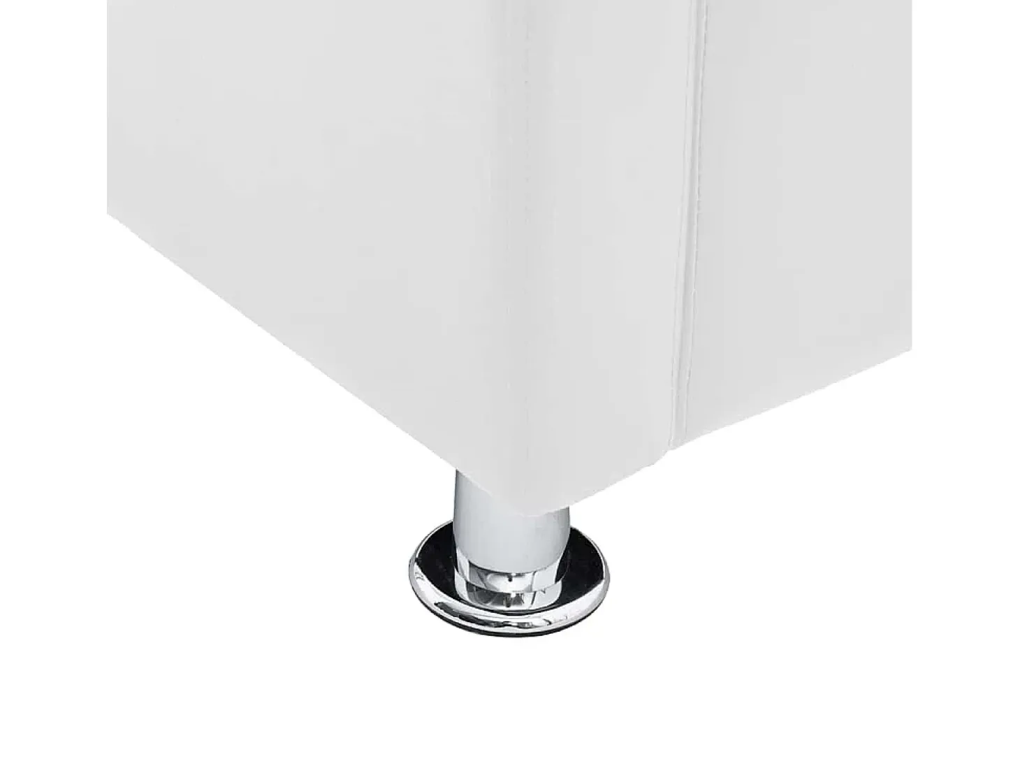 Sillón de cuero sintético blanco
