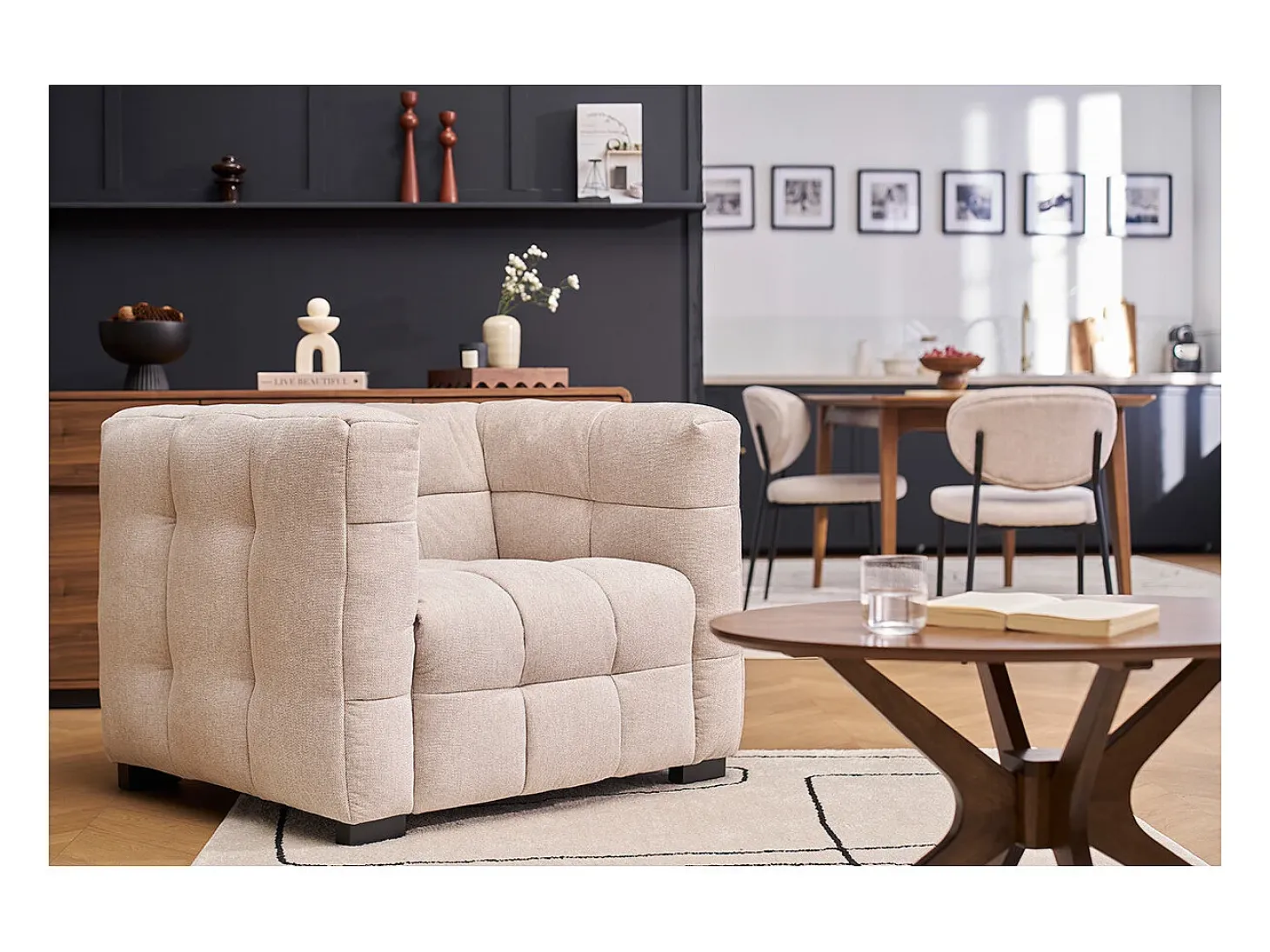 Sillón de diseño en tela efecto terciopelo texturizado beige CORTO