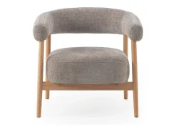 Sillón de madera de roble tapizado en topo