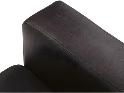 Sillón de piel sintética en color marrón ACKLEY
