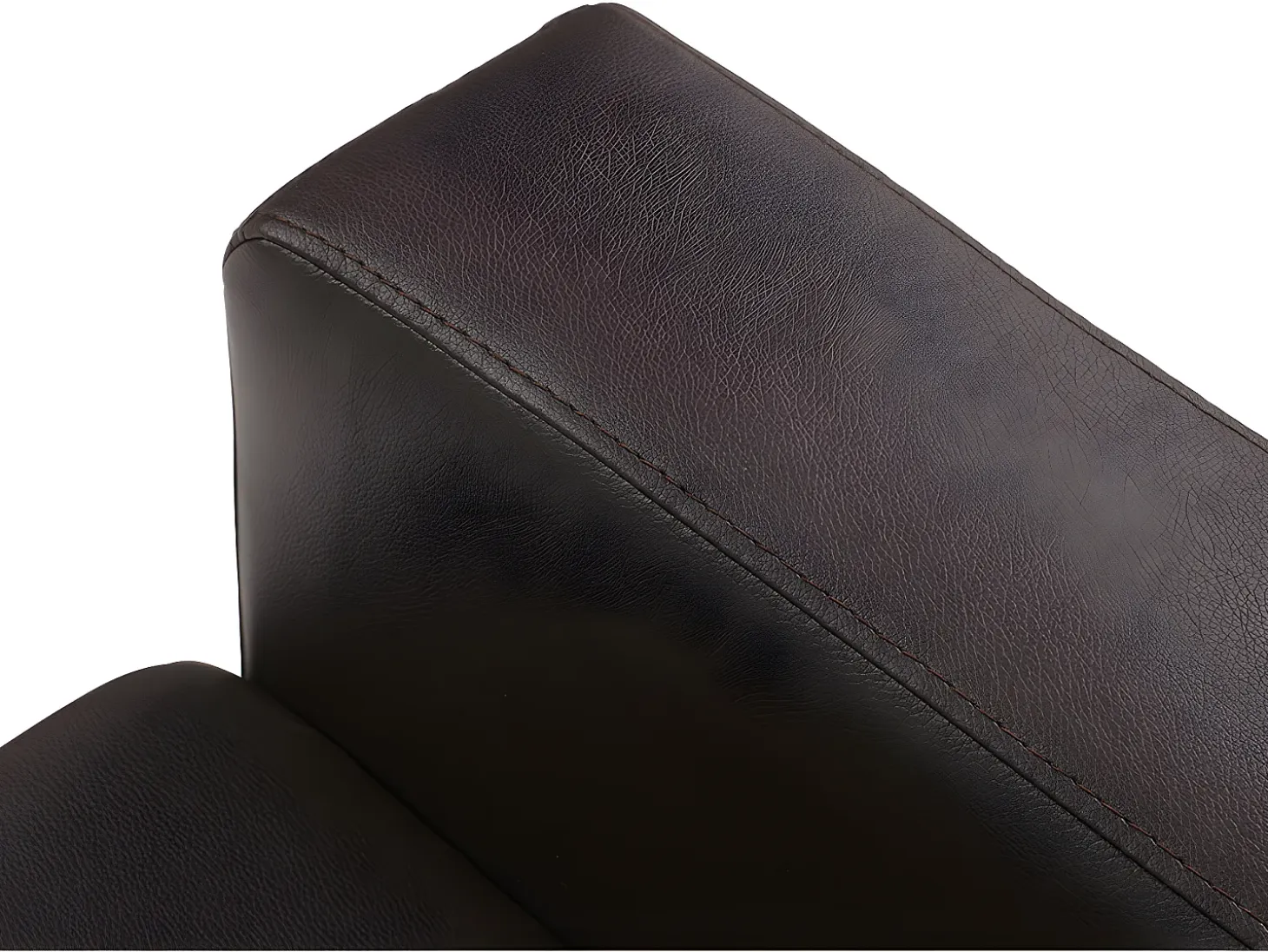 Sillón de piel sintética en color marrón ACKLEY