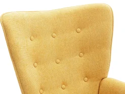 Sillón de tela amarillo mostaza capitoné. Estilo escandinavo. VATELY