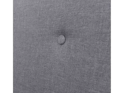 Sillón de tela gris claro