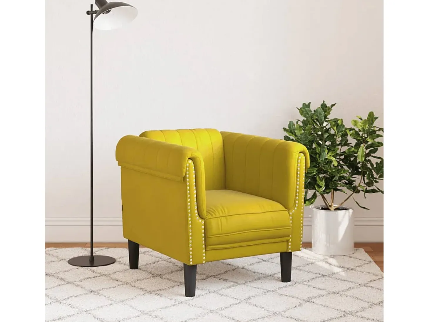 Sillón de terciopelo amarillo