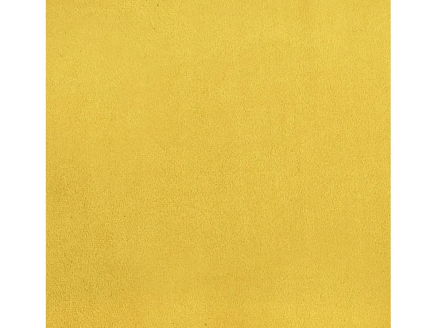 Sillón de terciopelo amarillo