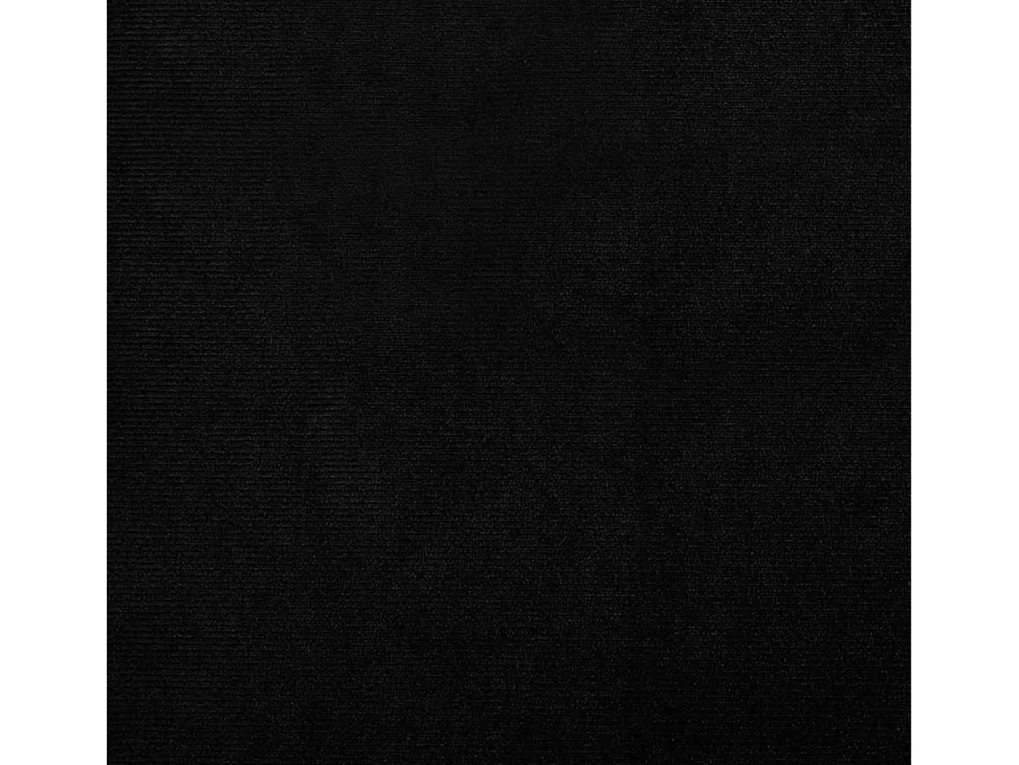 Sillón de terciopelo negro