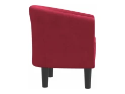 Sillón de terciopelo rojo tinto