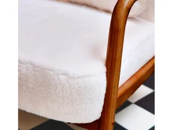 Sillón escandinavo de madera de hevea teñida