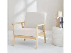 Sillón estilo escandinavo de madera y tela crema