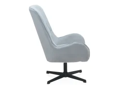 Sillón giratorio tapizado en color azul claro y patas metálicas