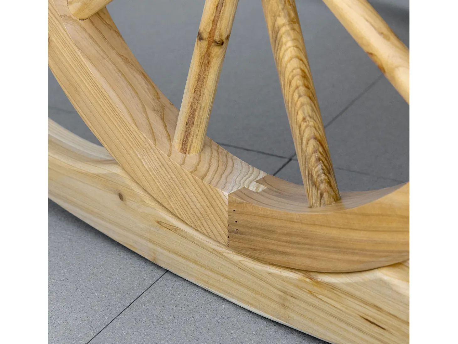Sillón mecedor, diseño rústico, madera maciza, con ruedas, madera natural (68x88x92 cm)