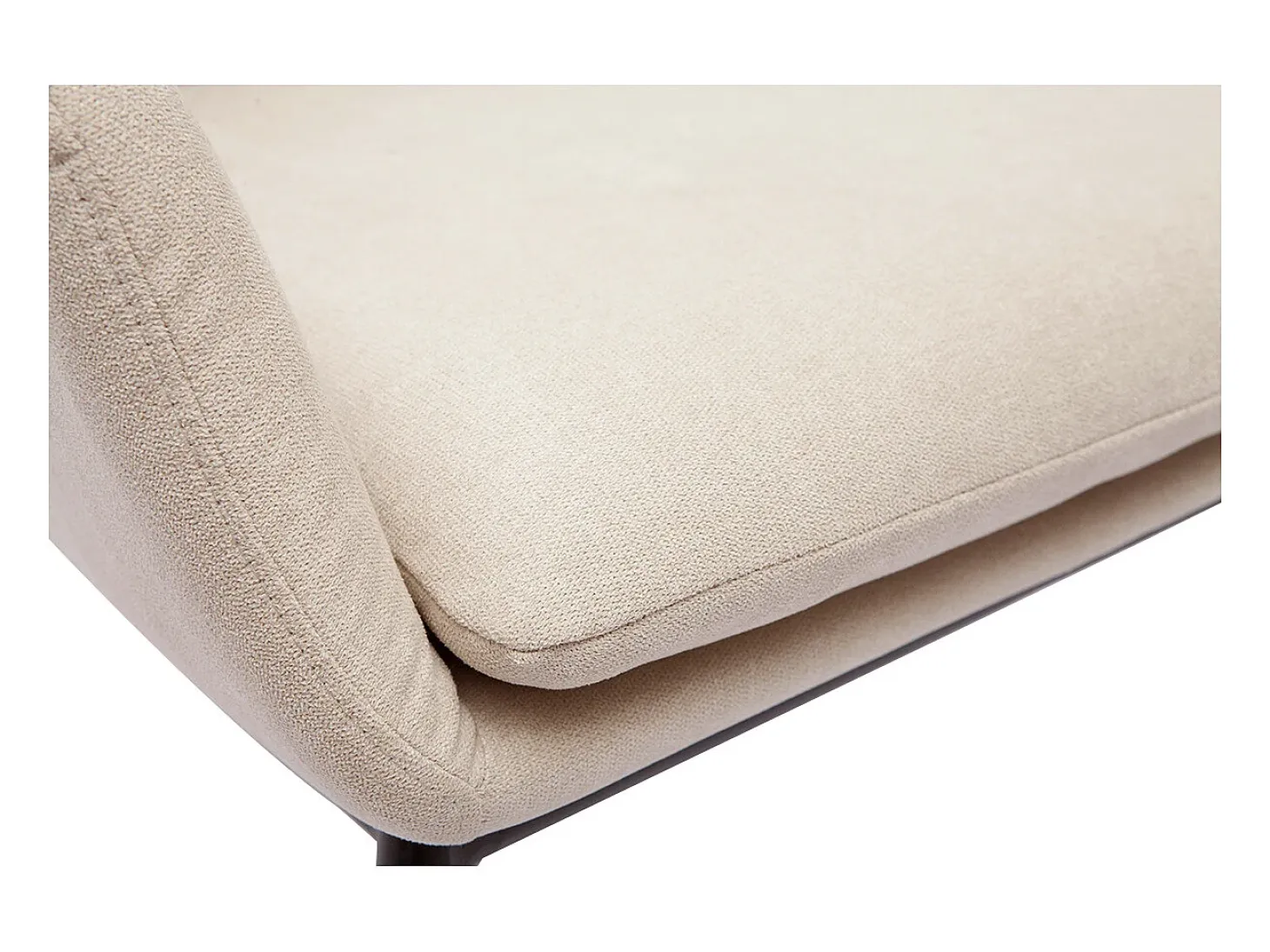 Sillón moderno de tejido efecto aterciopelado beige y metal negro MAXINE